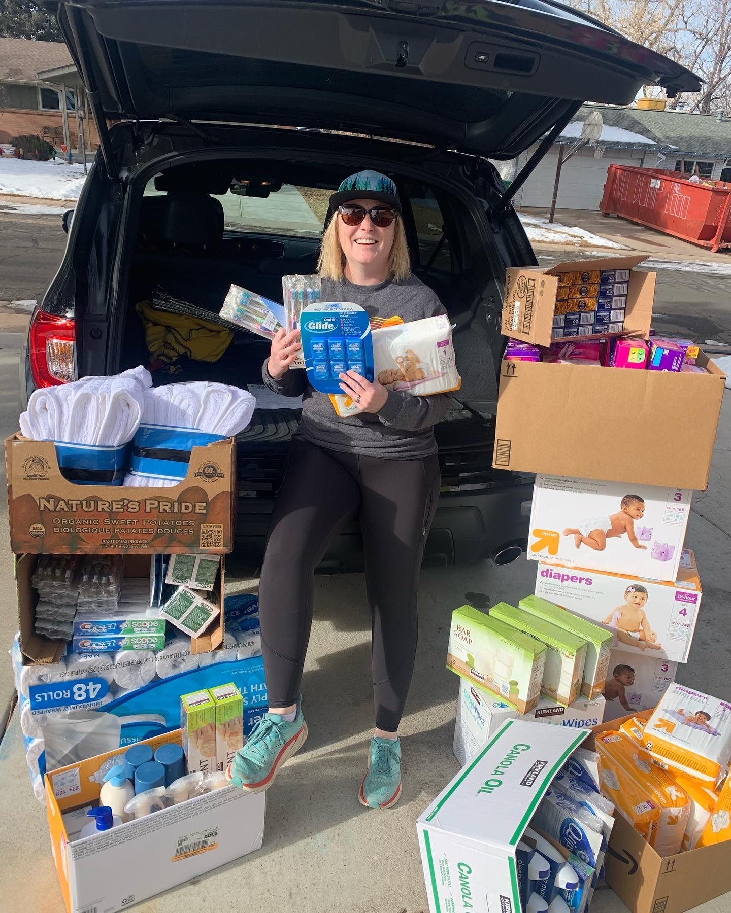 Lauren-Food-Drive-e1787072209238.jpeg
